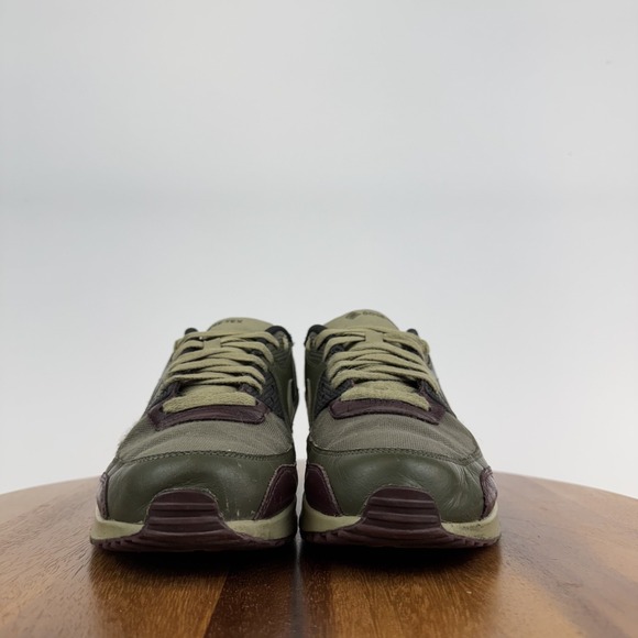 Mens Nike Air Max 90 GORE-TEX Medium Olive Comfort Sneakers Shoes Size 10 M GUC - Picture 3 of 8